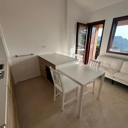 Domus Paradiso With Shared Pool Apartamento